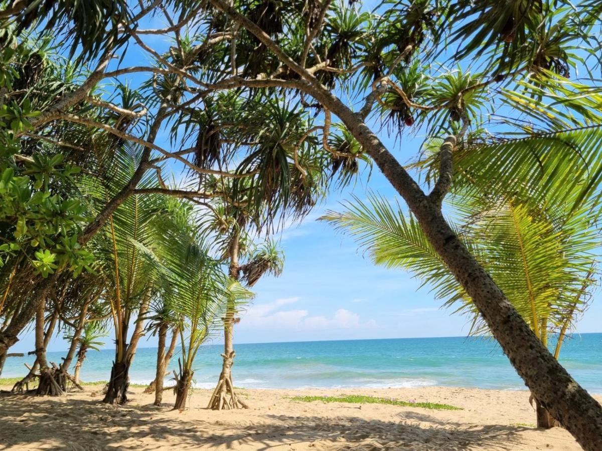 Golden Beach Paradise Тангалле Екстер'єр фото