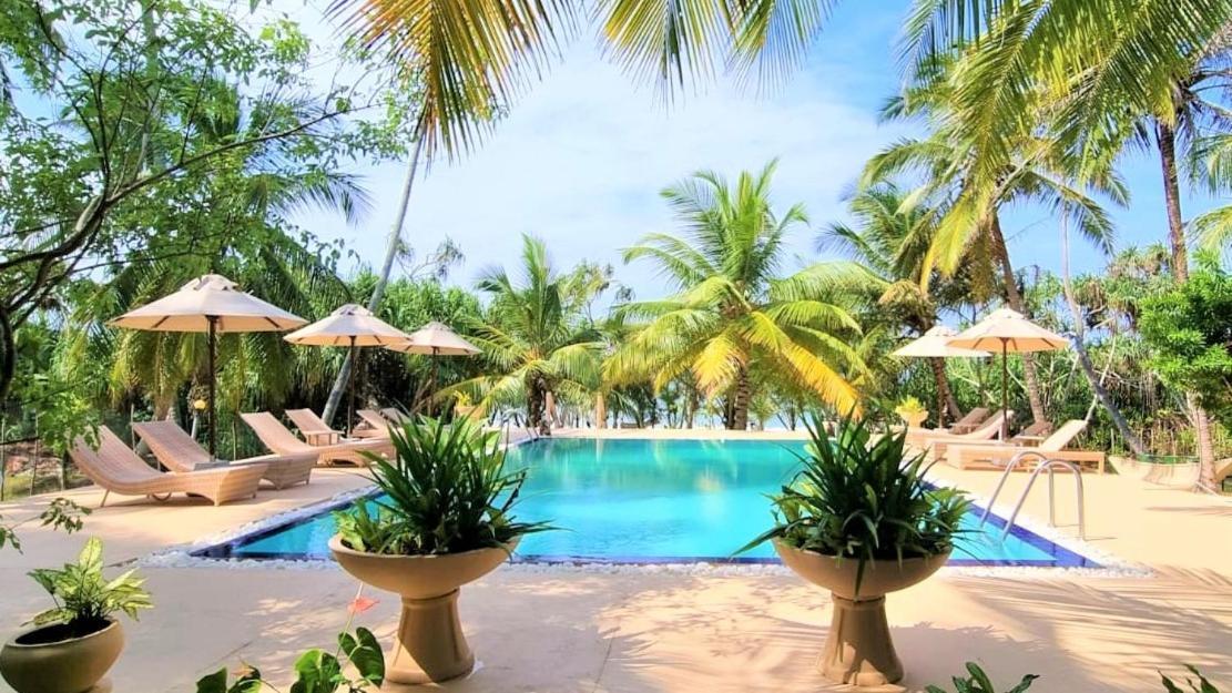 Golden Beach Paradise Тангалле Екстер'єр фото